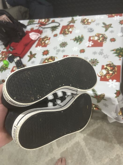 Adidasi adidas in stare foarte buna