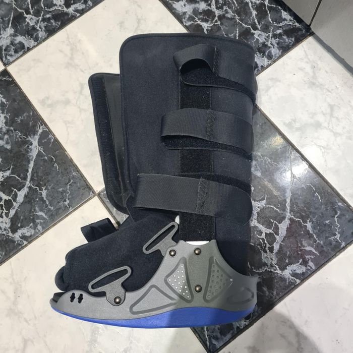 Orteza pentru piciorul stang