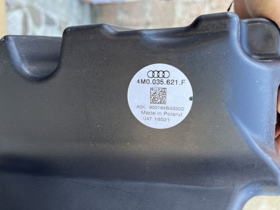 Subwoofer Audi Q7 4M