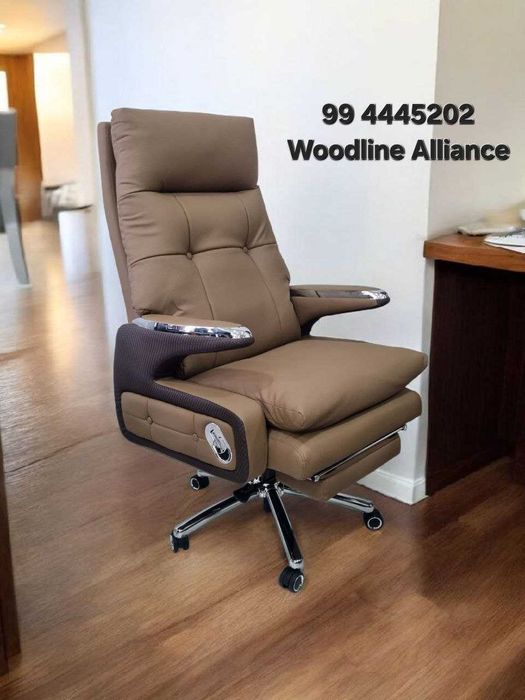 Офисное кресло для руководителей премиум класс МИНИСТР