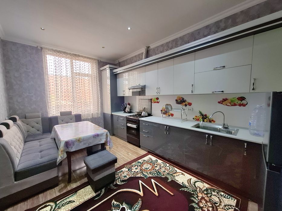 Сдается  2х  комнатная  Рудакий