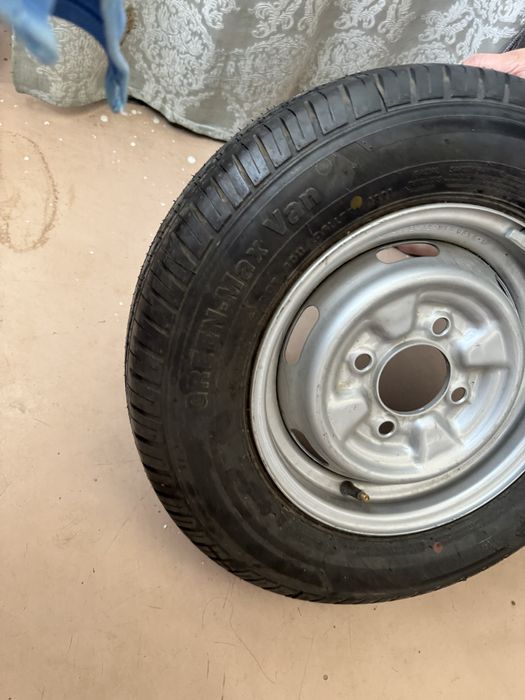 Цена: 300000 сум Балон аригинал 1шт  155r12с имен: green max-van