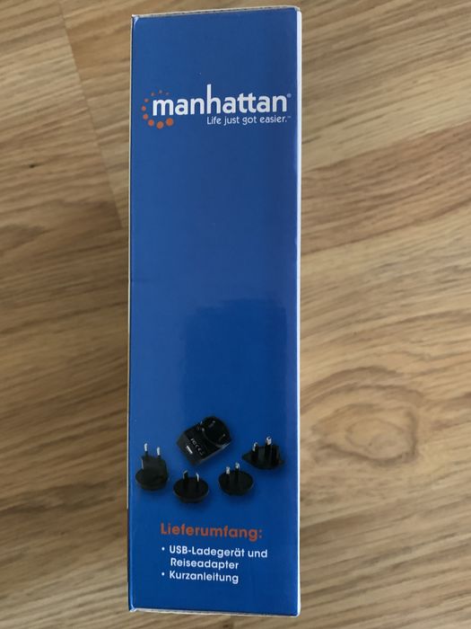 Adaptor priza universal