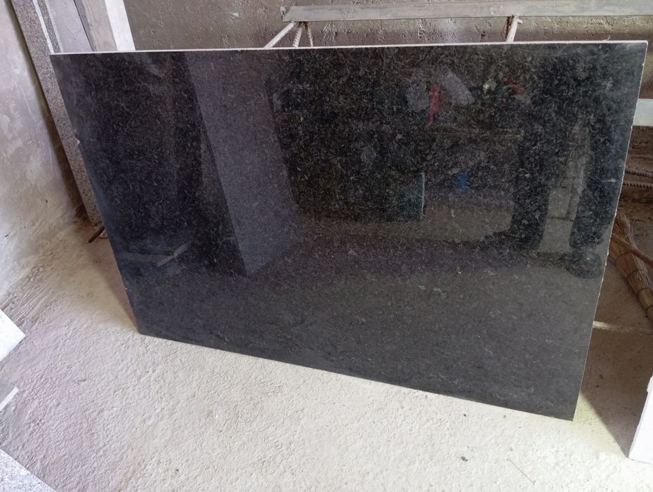 Гранит тош сотилади