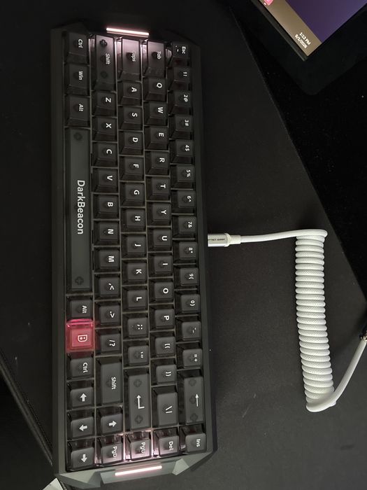 Tastatura hall efect dark beacon flux 68HE