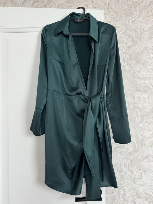 Продам платья нарядные