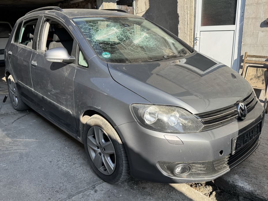 (НА ЧАСТИ) Vw Golf Plus 1.6Tdi 105к.с 2009г!