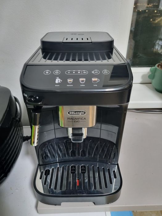 Espressor Delonghi magnifica