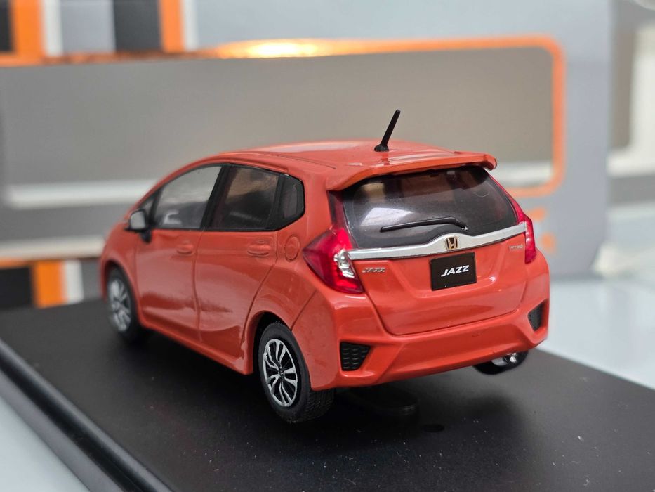 Macheta Auto 1/43 Premium X By IXO Honda Jazz 2015 Orange