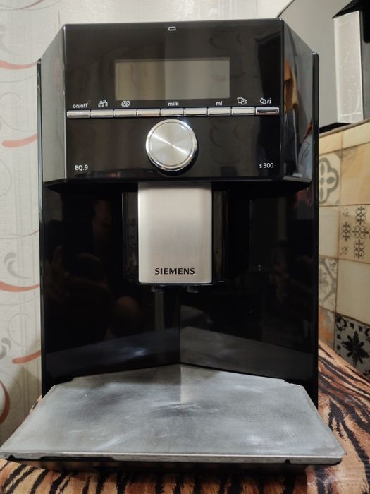 Кафемашина Siemens EQ.9 S300