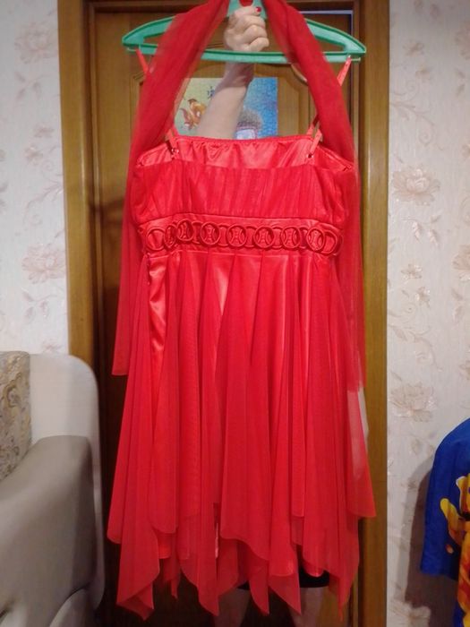 Вечерние платья 44-46