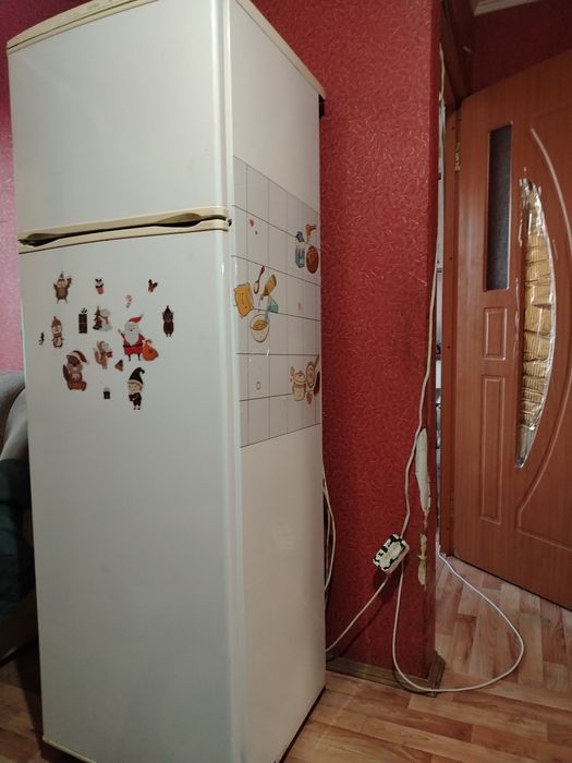 Продам холодильник
