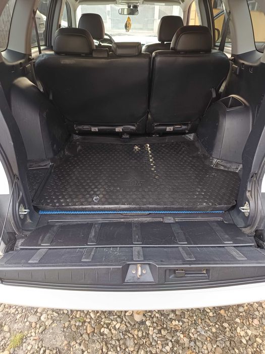 Mitsubishi Outlander 2010 2.0 diesel 140 cp 4x4