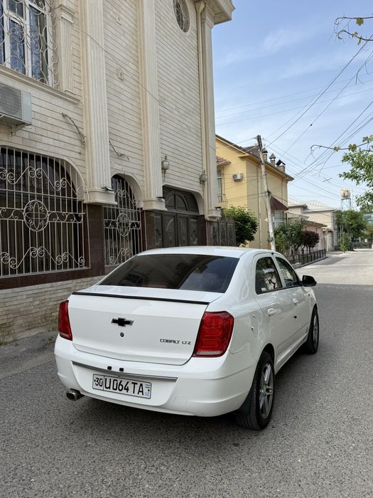 Avtomobil COBALT