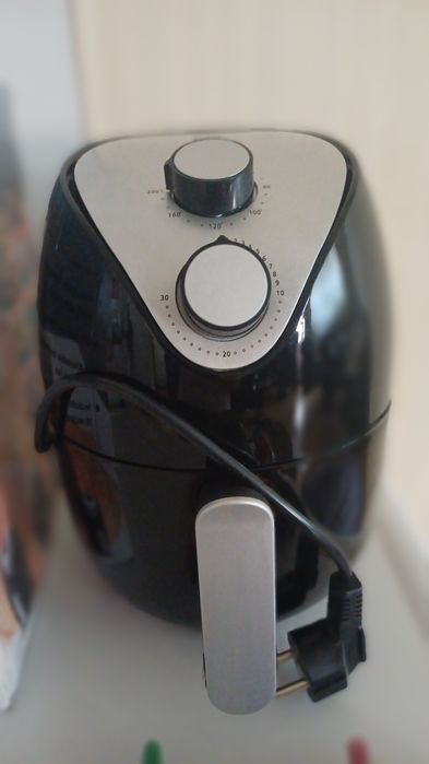 Air fryer и уред за шишчета