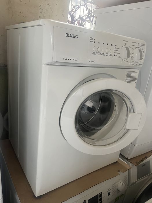 Малка пералня AEG 3кг