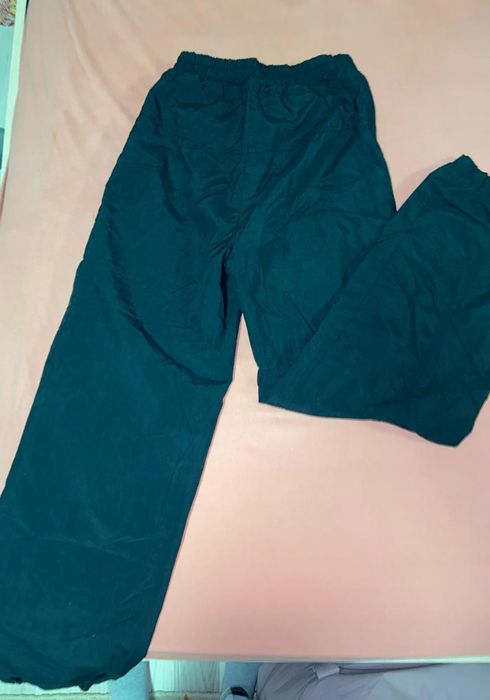 Pantaloni de schi