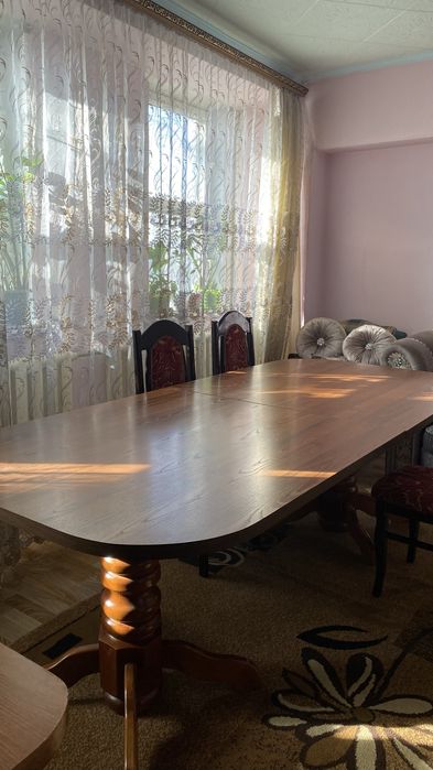 Мебель, стол гостиный