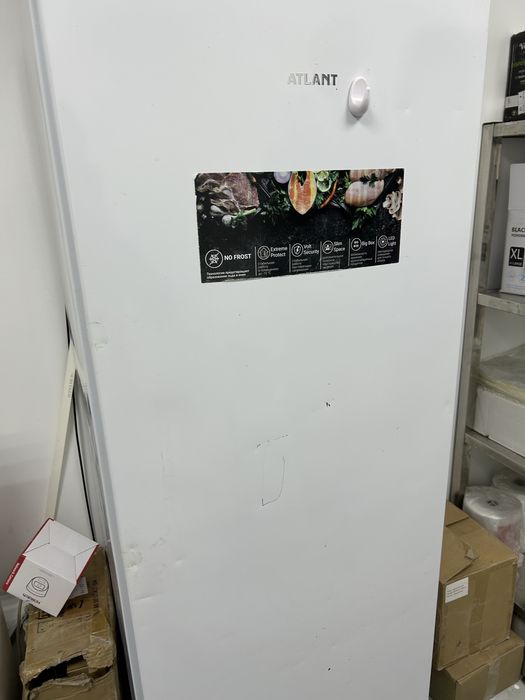Продам морозильный шкаф
