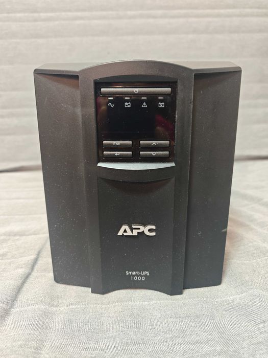 UPS Apc SMT 1000I 1000VA baterii noi 14.5Ah garantie 24 luni  sinusoida pura