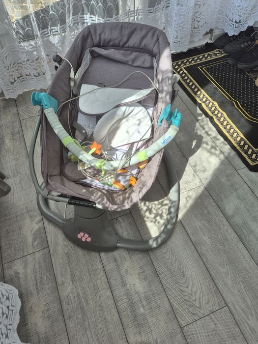 Căruț 3 in 1 cu scoica si leagan de bebelusi