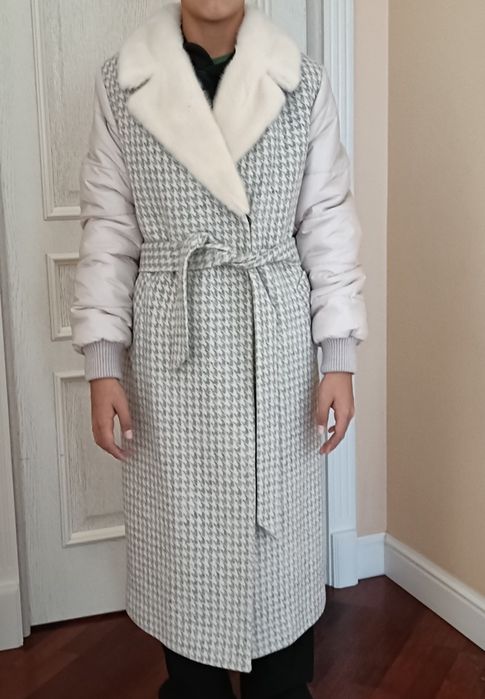 Продам пальто куртку