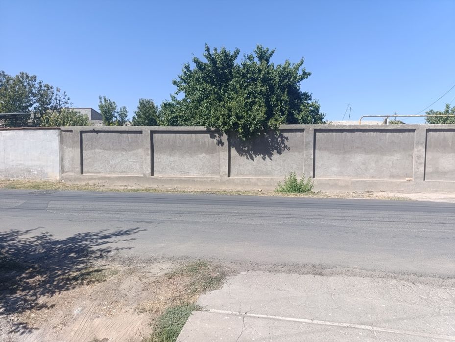 Yer sotiladi 2 sotix sergelida