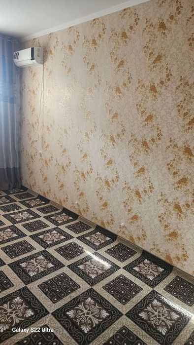 продам двух комнатних квартиратира