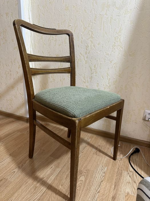 Стулья деревянные советские ГДР