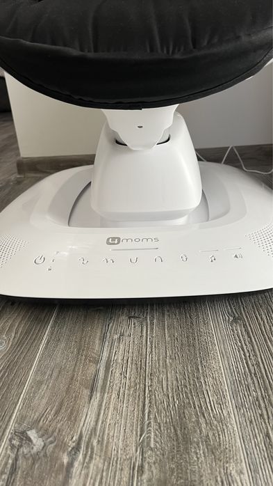 Електрическа бебешка люлка mamaRoo 5.0