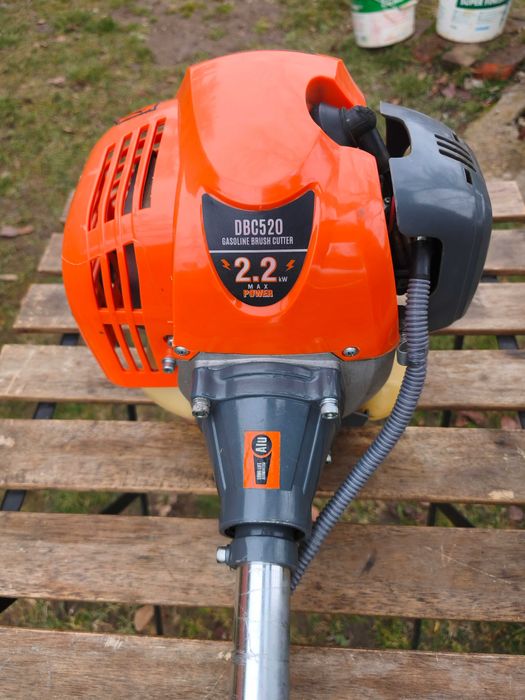 Бензинов тример DAEWOO DBC 520 / Моторна коса