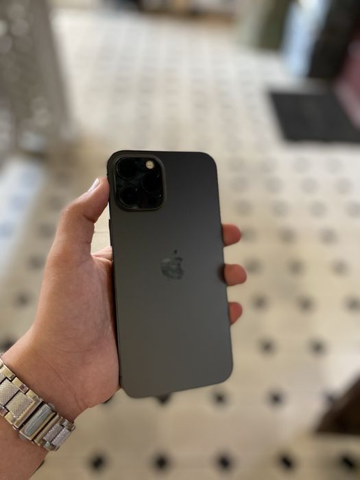 iphone 12 max idiyal