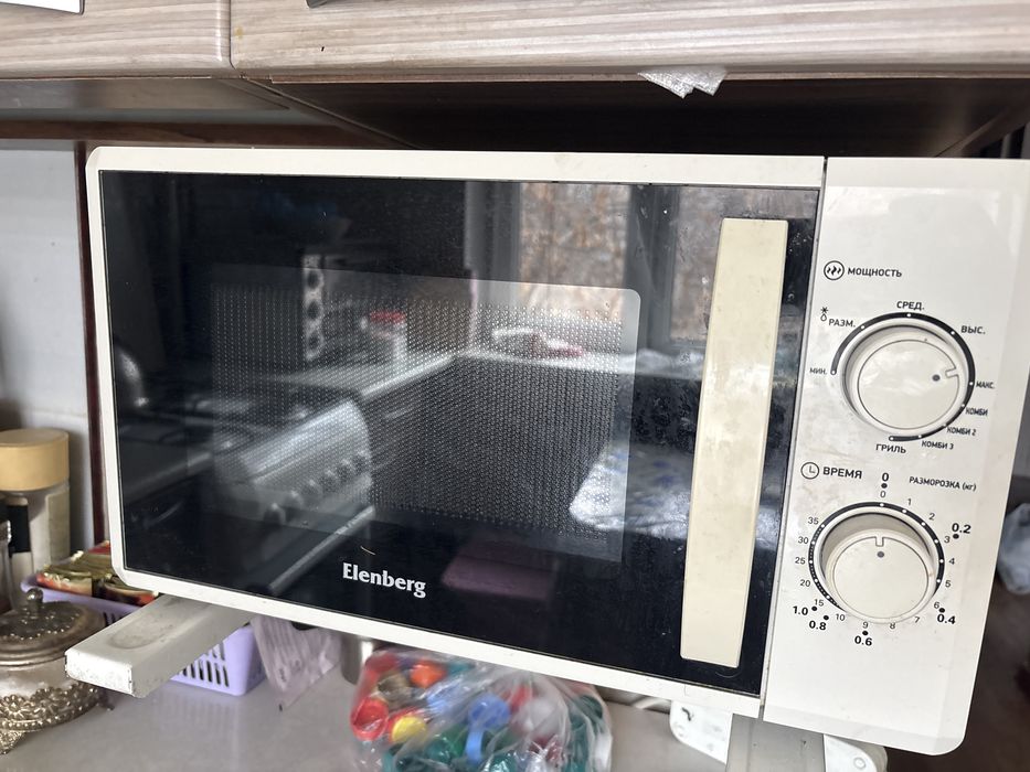Микроволновку продам