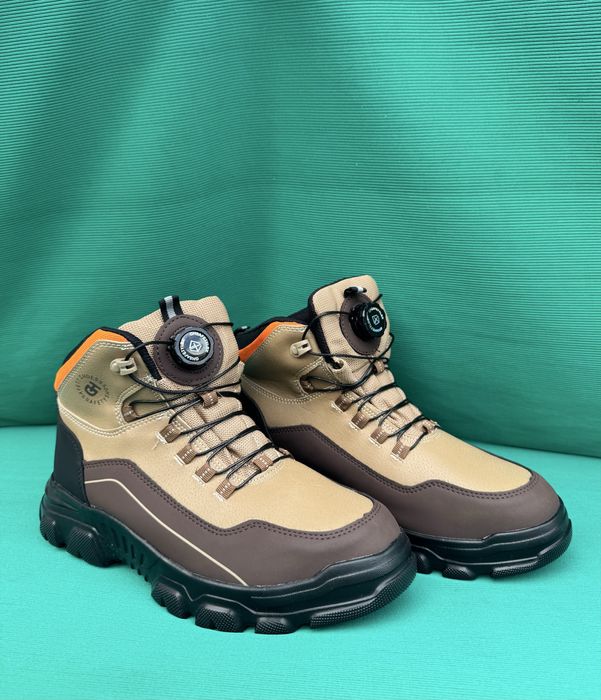 Водоустойчиви обувки с бомбе!