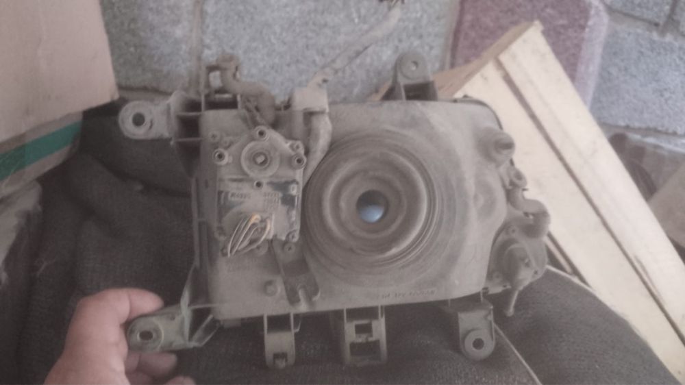 Фары Runner продаётся оригинал