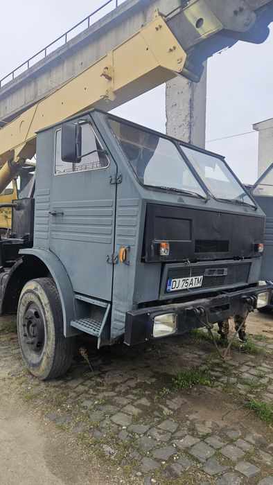 Automacara  hidraulică 18 T