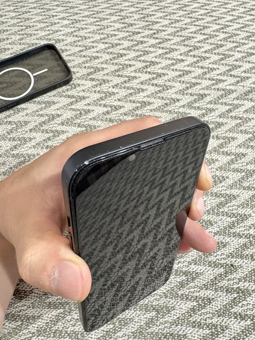 Vand Iphone 14 ingrijit