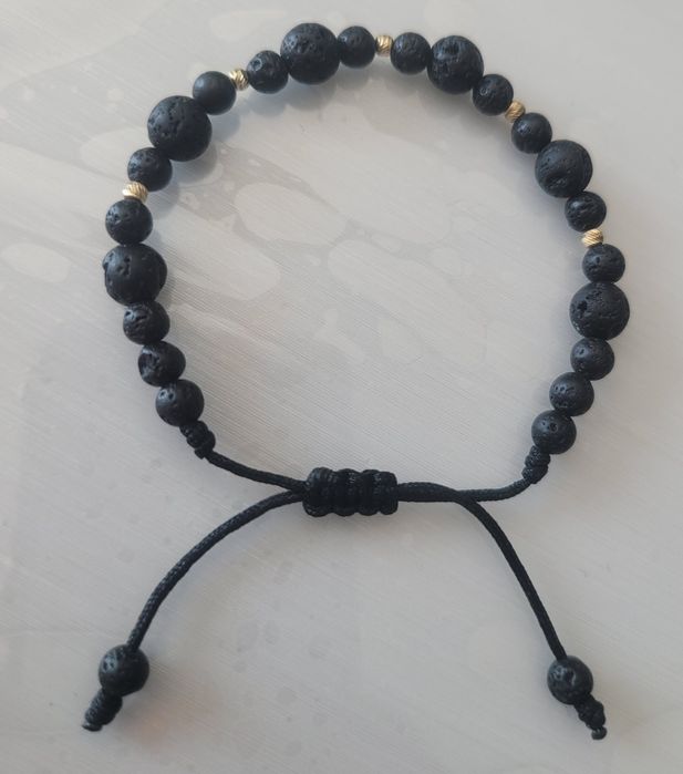 Гривна от конец със златни топчета 14К