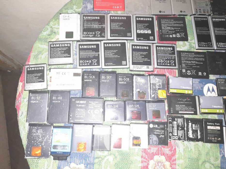 Lot baterii telefoane vechi