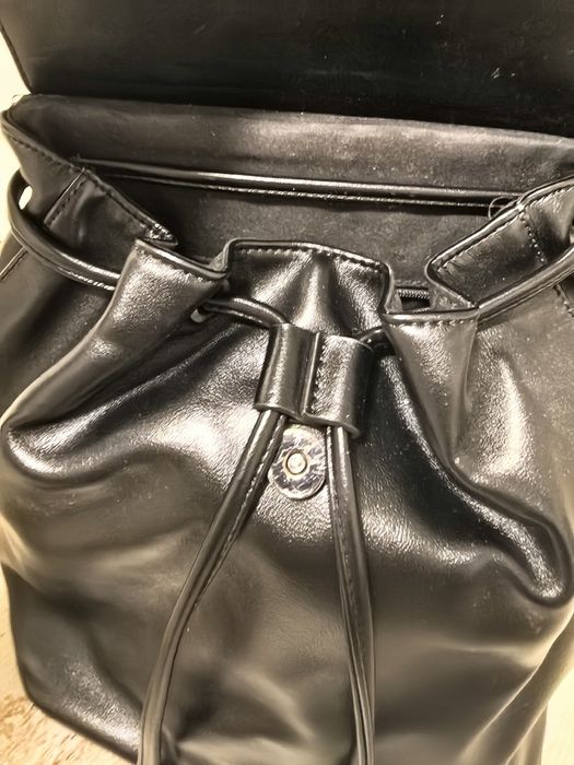 Нова дамска раница