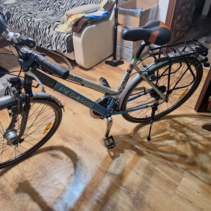 Bicicleta Pegasus Solero pe 28 aluminiu cu frâne hidraulice Magura