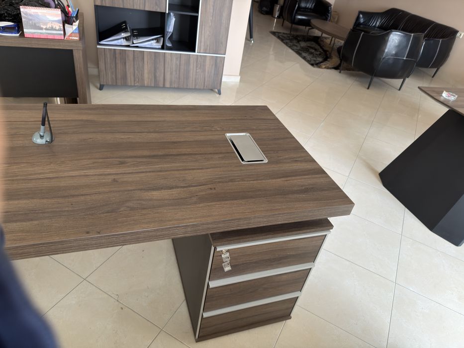 Офис мебели/офис обзавеждане