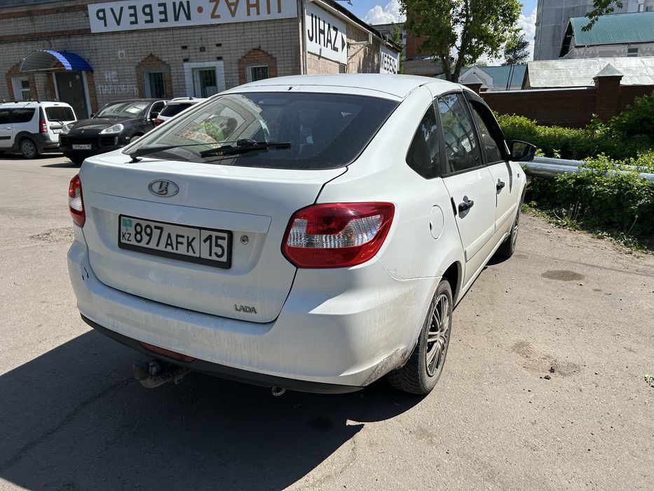 Лада гранта 2015 год