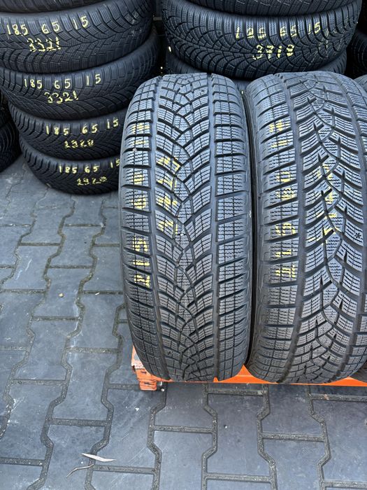 Anvelope Iarna 215/60/17 GoodYear UltraGrip Performance 215 60 17 R17
