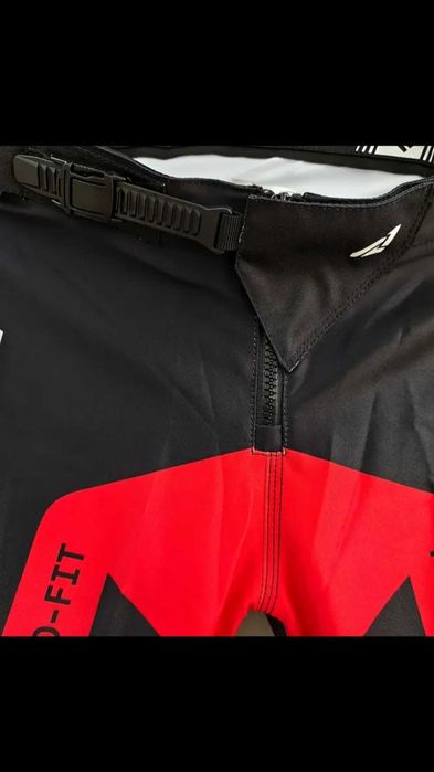 Екип за мотокрос