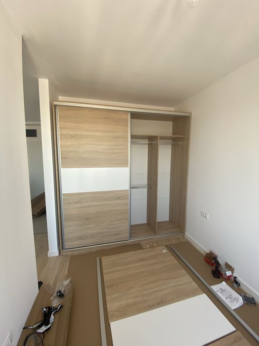 Montez mobila la domiciliul clientului,