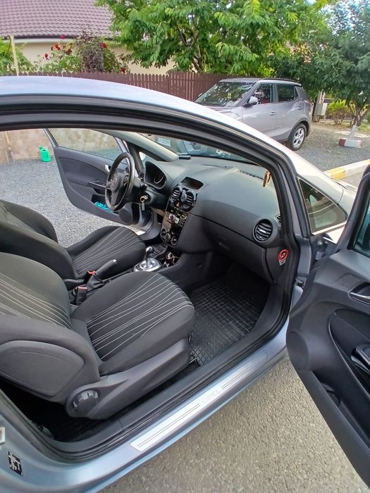 Opel corsa D/euro 5/1.3 diesel/automata/ 2010