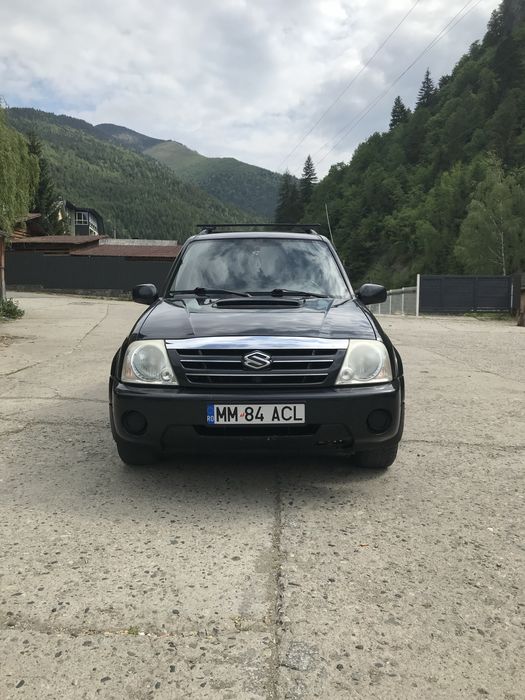 Suzuki Grand Vitara XL7, 7 locuri.