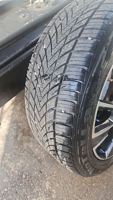 Diska 19 razmer. 245/45ZR/19