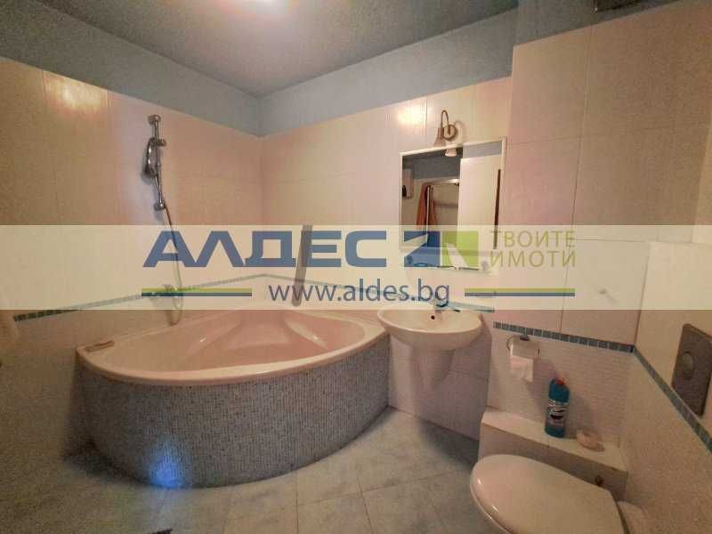 Продава се Тристаен апартамент в София, Лозенец - 127 кв.м за 3008 €/кв.м - Снимка #2